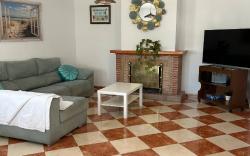 Villa Famara, rural house in Malaga, pool and beach