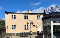 Apartment in cozy farmhouse upstairs