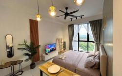 1810 Sky Tree Aeon Bukit Indah /Legoland