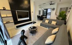 1208 Family Fun Retreat/Paradigm mall/up to 11Pax