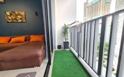 9pax 2R2B FAMILY SUITE, i-City, i-Soho