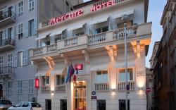 Mercure Nice Marche aux Fleurs Hotel