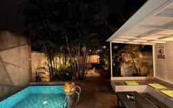 The Withe Palm Estate 