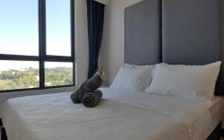 JUNE Homestay @ Vetro11 1BR 2-4Pax Sunset View