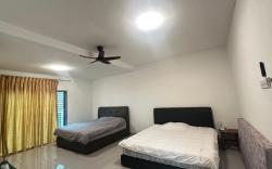 Jenjarom Jing ya homestay 