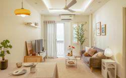 Cozy Minimalist Apartment – 3 Steps to West Lake