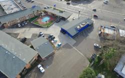 The River Inn & Suites