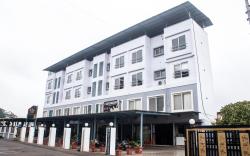 Westbay Biz Dreams Hotel and Suites