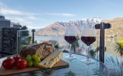 Alpine Lakeside Studio