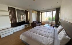 Prime Location 1BR + Sofa Bed 150m to Nana BTS