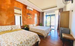 Laoxao Lakeview Homestay