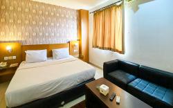 Urbanview Hotel Cosmo Jambi
