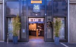 Best Western Plus Suitcase Paris la Defense