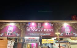 hotel runway rest 