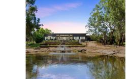 Tocumwal Chocolate School