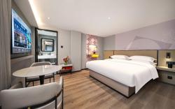 Borman Hotel Huizhou West Lake Ganghui New World