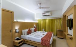 Gold Crest Business Hotel