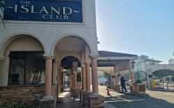 Island Club by Smart City Stays