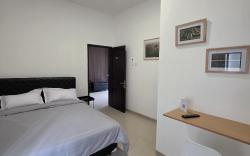 Shini Guest House