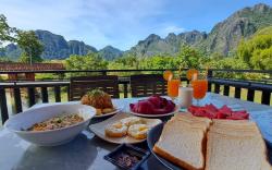 Vang Vieng SCK Hotel