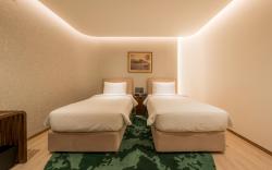 080 Transit Hotel, T2