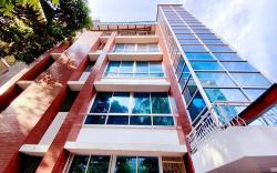 Crown Palace Residence