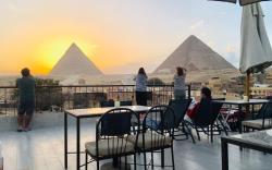Pyramids View Inn