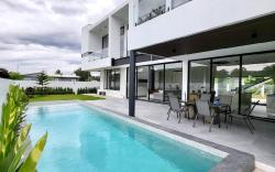 Pool villa near Ruamchok :Boxing private pool etc.