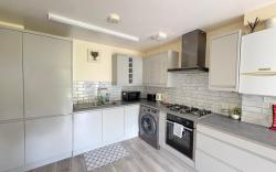 Cosy 2 bed near Excel and City Airport 