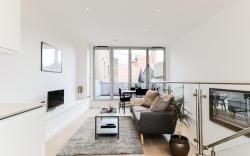 Trafalgar Square by Excel Apartments