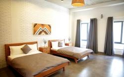 Spacious Double Room for Four