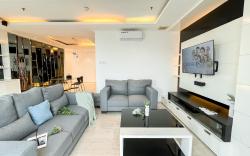 Spacious Luxury 2BR Apt FX Residence By Travelio