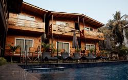 Tranquillo By The Beach - Luxury Wooden 