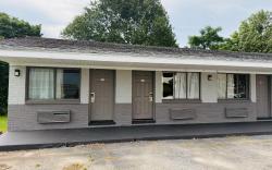 Sun N Sand Motel