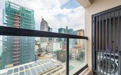 The Rixx Madison Tower With Pool and Gym