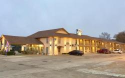 Motel 6 New Boston, TX