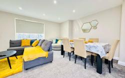 Your Thetford Getaway: Spacious 2 Bedrooms, WiFi,