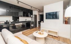 Chic City Studio with Pool