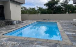 Balaclava 3BR Apt with Pool