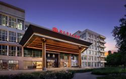 Century Huatian Hotel