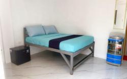 Studio room w/ AC & kitchenette