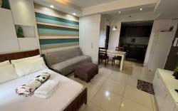 Staycation in cubao condo beside gateway