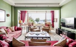 Luxury Seaside Flat w/ Bosphorus View in Sarıyer