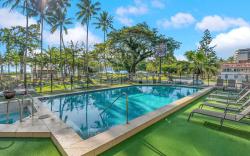 Rainforest   Reef Retreat - Esplanade Ground-Floor Apartment