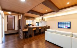 貸切/天然温泉3分/大型TV/キッチン/洗濯機・ガス乾燥機/高野山まで60分/