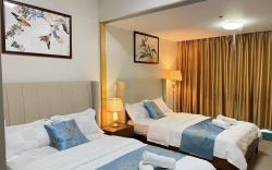 Easyworld @ One Uptown Residence B