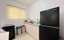 4 Bedrooms House near AIRPORT C