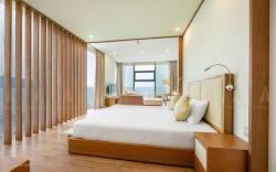 Corner 2 Bedroom Ocean View 