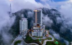 Highland Breeze Hotel