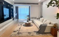  People's Square area Fully equipped